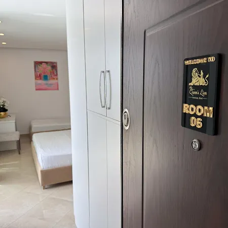 Hotel The Queen's Lion Premium Sarande