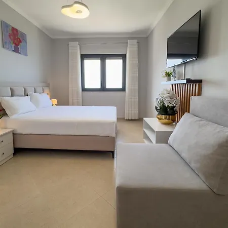 The Queen's Lion Premium ホテル Sarandë