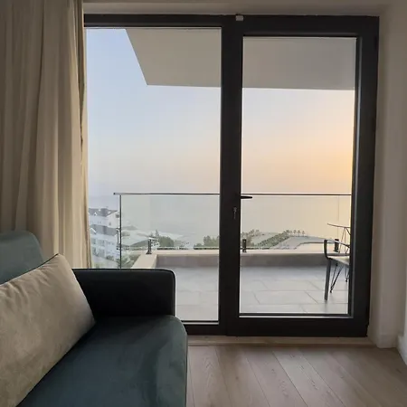 ホテル The Queen's Lion Premium Sarandë